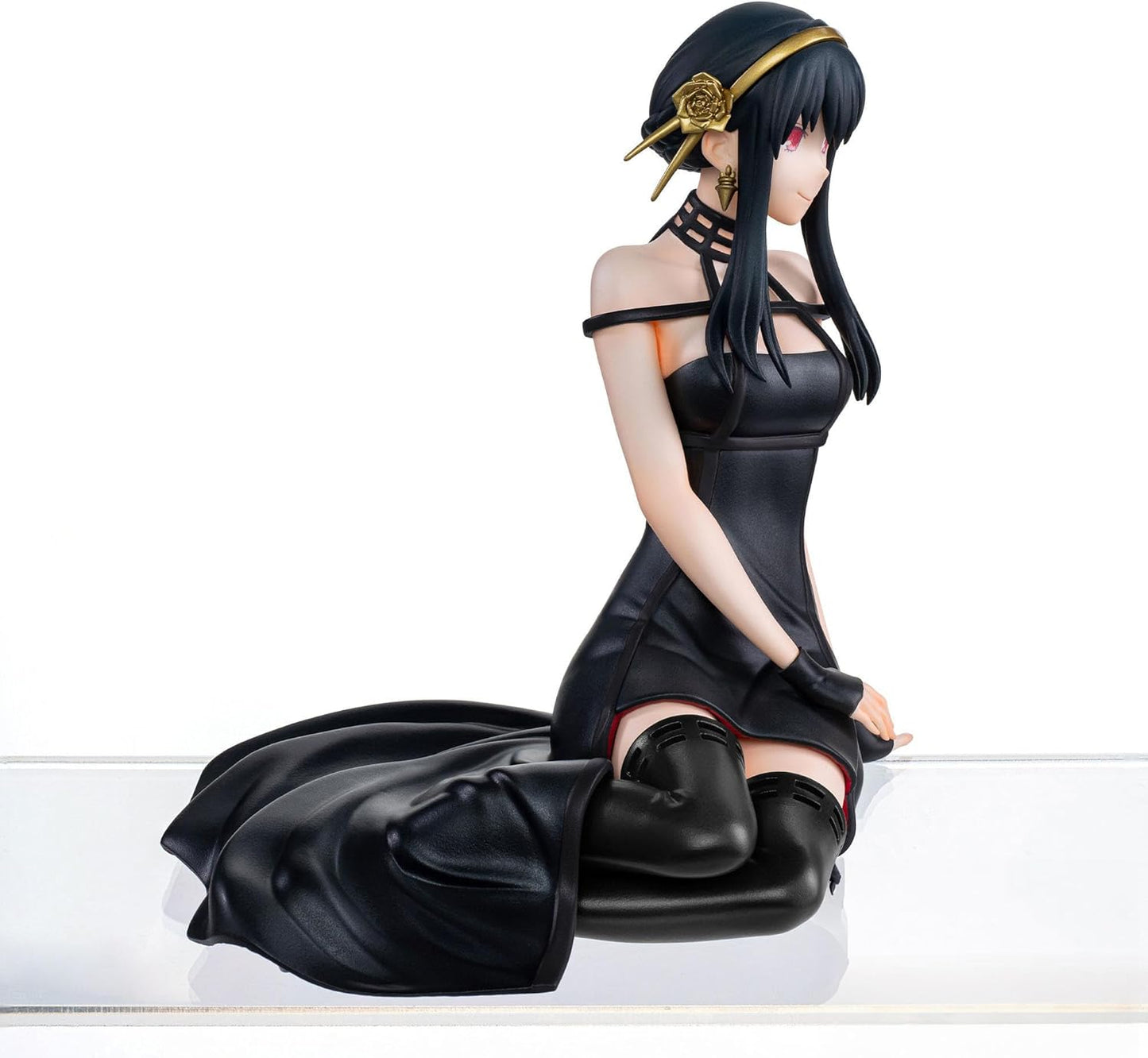 Sega spy x family pm perching statue of yor forger in black leather dress with gold rose headpiece and thigh-high boots