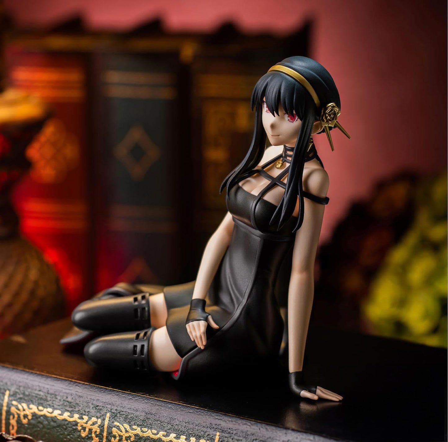 Sega spy x family pm perching statue of yor forger seated with black leather dress gold accents and red eyes
